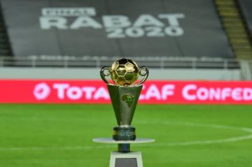 نجاح المساعيد تحتفل بالحكم على طليقها