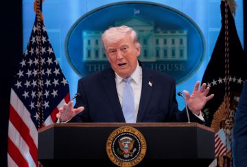 ترامب: المحادثات المباشرة مع إيران ستنعقد قريبا جدا.. وفانس قد لا يحضر ترامب: المحادثات المباشرة مع إيران ستنعقد قريبا جدا.. وفانس قد لا يحضر