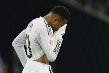 الريال يتعادل مع بيتيس ويُقرب برشلونة من لقب الدوري الإسباني