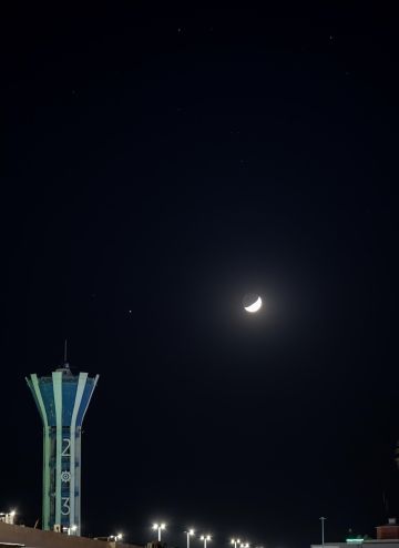 القمر يقترن بكوكب المشتري ويزين سماء المملكة