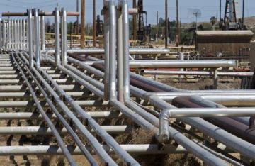 رويترز نقلا عن مصدر: تعرض خط أنابيب نفط سعودي لهجوم إيراني رغم هدنة وقف النار رويترز نقلا عن مصدر: تعرض خط أنابيب نفط سعودي لهجوم إيراني رغم هدنة وقف النار