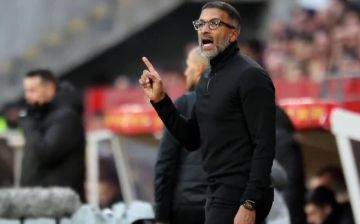 مدرب مارسيليا يهاجم لاعبيه ويلوح بالاعتماد على الشباب في نهاية الموسم