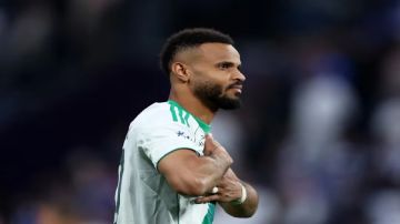 الآسيوي يغرم الأهلي ويوقف مجرشي الآسيوي يغرم الأهلي ويوقف مجرشي