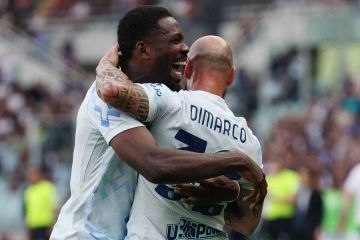 إنتر ميلان يقترب من التتويج بالدوري الإيطالي رغم التعادل مع تورينو