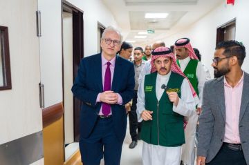 السفير الألماني لدى اليمن يزور مستشفى الأمير محمد بن سلمان في عدن السفير الألماني لدى اليمن يزور مستشفى الأمير محمد بن سلمان في عدن