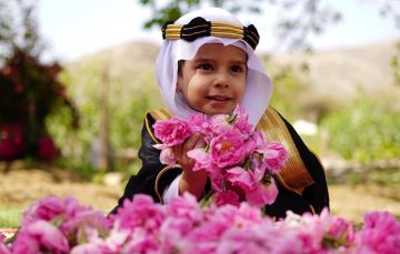  1300 مزرعة ورد في الطائف