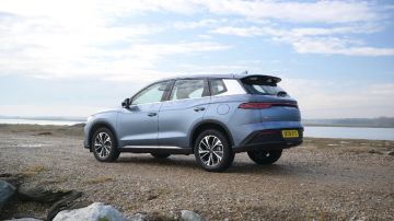 BYD ليون 5 2026 تصل المملكة بمواصفات وتقنيات متطورة.. صور