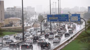 الدفاع المدني: استمرار هطول الأمطار حتى الجمعة المقبل الدفاع المدني: استمرار هطول الأمطار حتى الجمعة المقبل