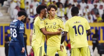 النصر يعزز صدارته لـ «روشن» بثنائية الأخدود