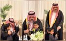 لقطات دافئة تجمع الأمير عبدالرحمن بن مساعد مع حفيده خالد.. فيديو
