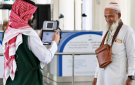  الجوازات : جهاز الكاونتر المتنقل يسهل إنهاء إجراءات ضيوف الرحمن