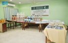 مركز الملك سلمان للإغاثة يقدم وسائل تعليمية للمدارس في مديرية المكلا بحضرموت - sa