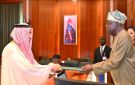 السفير البلوي يسلم أوراق اعتماده لرئيس نيجيريا
