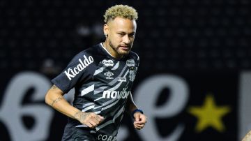 أول تعليق من نيمار بعد عودته لمنتخب البرازيل أول تعليق من نيمار بعد عودته لمنتخب البرازيل