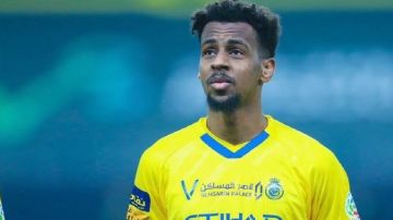 الخيبري يتعرض لإصابة قبل مواجهة الهلال