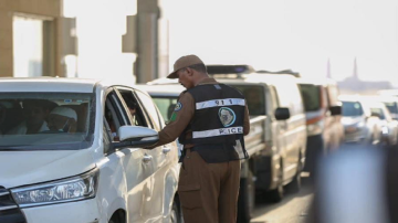 عقوبات رادعة لكل من يتم ضبطه وهو ينقل مخالفي أنظمة وتعليمات الحج بلا تصريح