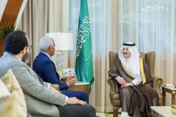 أمير الشرقية يستقبل سفير الدومينيكان أمير الشرقية يستقبل سفير الدومينيكان