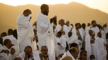 أخصائي : الترطيب والنوم والتغذية الصحية أساس استعداد الحجاج.. فيديو أخصائي : الترطيب والنوم والتغذية الصحية أساس استعداد الحجاج.. فيديو