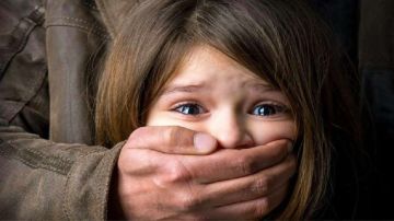اغتصاب طفلتين وإلقاء جثة أحدهما بمجرى مائي اغتصاب طفلتين وإلقاء جثة أحدهما بمجرى مائي