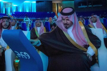 أمير منطقة المدينة المنورة يدشن ملتقى المهارات والتدريب وعد أمير منطقة المدينة المنورة يدشن ملتقى المهارات والتدريب وعد