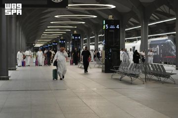 المدينة المنورة تستقبل طلائع الحجاج المتعجلين القادمين من مكة المكرمة المدينة المنورة تستقبل طلائع الحجاج المتعجلين القادمين من مكة المكرمة