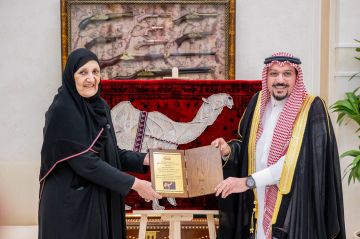 أمير القصيم يستقبل الأميرة هيفاء الفيصل أمير القصيم يستقبل الأميرة هيفاء الفيصل