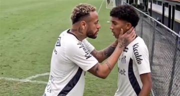 سانتوس يحقق في شجار نيمار وابن روبينيو