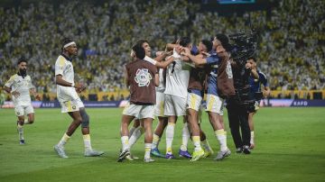 النصر بطلا لدوري روشن النصر بطلا لدوري روشن