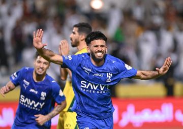 الهلال يشعل صراع القمة الهلال يشعل صراع القمة