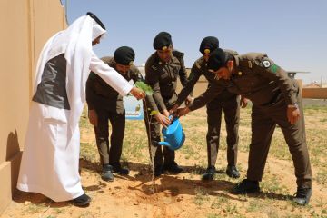 بلدية الأسياح تعزز الغطاء النباتي
