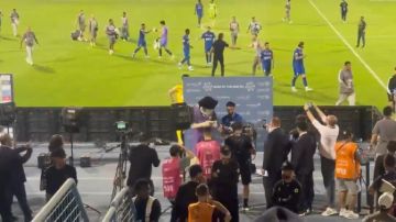 مندش رجلا لمواجهة الهلال والخليج.. فيديو مندش رجلا لمواجهة الهلال والخليج.. فيديو