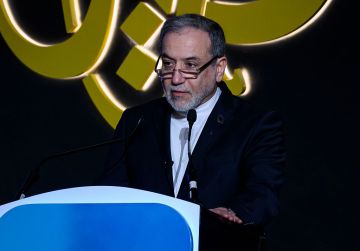 عراقجي يجري اتصالات إقليمية لبحث مبادرات الجمهورية الإسلامية إنهاء الحرب