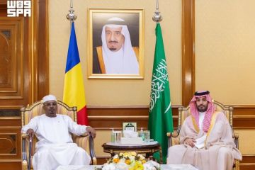 سمو ولي العهد يلتقي رئيس جمهورية تشاد سمو ولي العهد يلتقي رئيس جمهورية تشاد