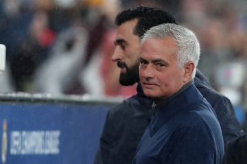 مورينيو وقع على عقد لتدريب ريال مدريد لمدة ثلاثة أعوام