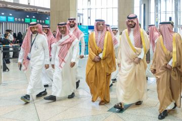 نائب أمير الشرقية يتفقد استعدادات مطار الملك فهد الدولي لإستقبال ضيوف الرحمن نائب أمير الشرقية يتفقد استعدادات مطار الملك فهد الدولي لإستقبال ضيوف الرحمن