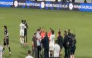 بن زكري يفتح نقاشا مع الحكام ويتبادل الحديث مع جواو فيليكس.. فيديو