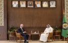 الأمين العام لمجلس التعاون يبحث مع المبعوث الأممي تطورات الأوضاع في السودان