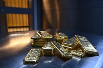 هبوط حاد في أسعار الذهب بنحو 3 إلى 4341.52 دولار للأوقية