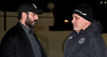 المدرب الجزائري نور الدين بن زكري لـ«البلاد»: رئيس الشباب دائم الغياب ولم يعر الفريق أي اهتمام