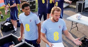 سرقة معدات تدريب المنتخب الإنجليزي قبل مواجهة كرواتيا سرقة معدات تدريب المنتخب الإنجليزي قبل مواجهة كرواتيا