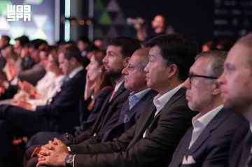قمة أولوية مبادرة مستقبل الاستثمار أوروبا تختتم أعمالها قمة أولوية مبادرة مستقبل الاستثمار أوروبا تختتم أعمالها