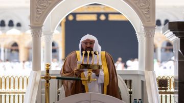 خطبتا الجمعة في المسجد الحرام والمسجد النبوي الشريف خطبتا الجمعة في المسجد الحرام والمسجد النبوي الشريف