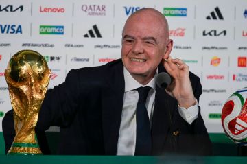 إنفانتينو مازحا: حتى لو تم توسيع كأس العالم... إيطاليا لن تتأهل