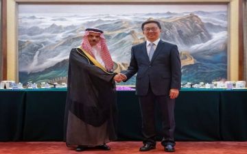 السعودية والصين تبحثان تطوير العلاقات الثنائية ومستجدات الأوضاع الإقليمية السعودية والصين تبحثان تطوير العلاقات الثنائية ومستجدات الأوضاع الإقليمية