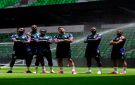 تاريخ مواجهات إسبانيا والسعودية قبل لقاء الأحد