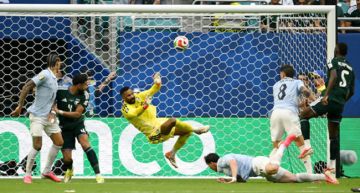 العويس.. تألق في المونديال فعاد إلى الهلال العويس.. تألق في المونديال فعاد إلى الهلال