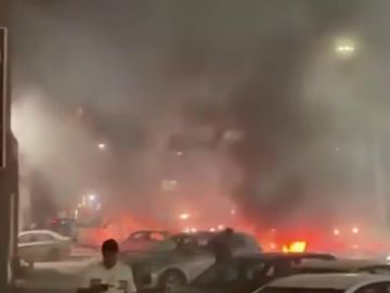 احتجاجات وإغلاق طرق في العاصمة الليبية طرابلس بسبب أزمة انقطاع الكهرباء
