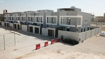 مليون عقد مدعوما منذ 2017.. البلديات: 51 ألف أسرة سعودية سكنت مسكنها الأول في 5 أشهر مليون عقد مدعوما منذ 2017.. البلديات: 51 ألف أسرة سعودية سكنت مسكنها الأول في 5 أشهر