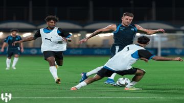الهلال يغادر إلى النمسا غدا الهلال يغادر إلى النمسا غدا
