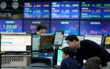 تباين أداء الأسهم الآسيوية بفعل مخاوف الذكاء الاصطناعي تباين أداء الأسهم الآسيوية بفعل مخاوف الذكاء الاصطناعي